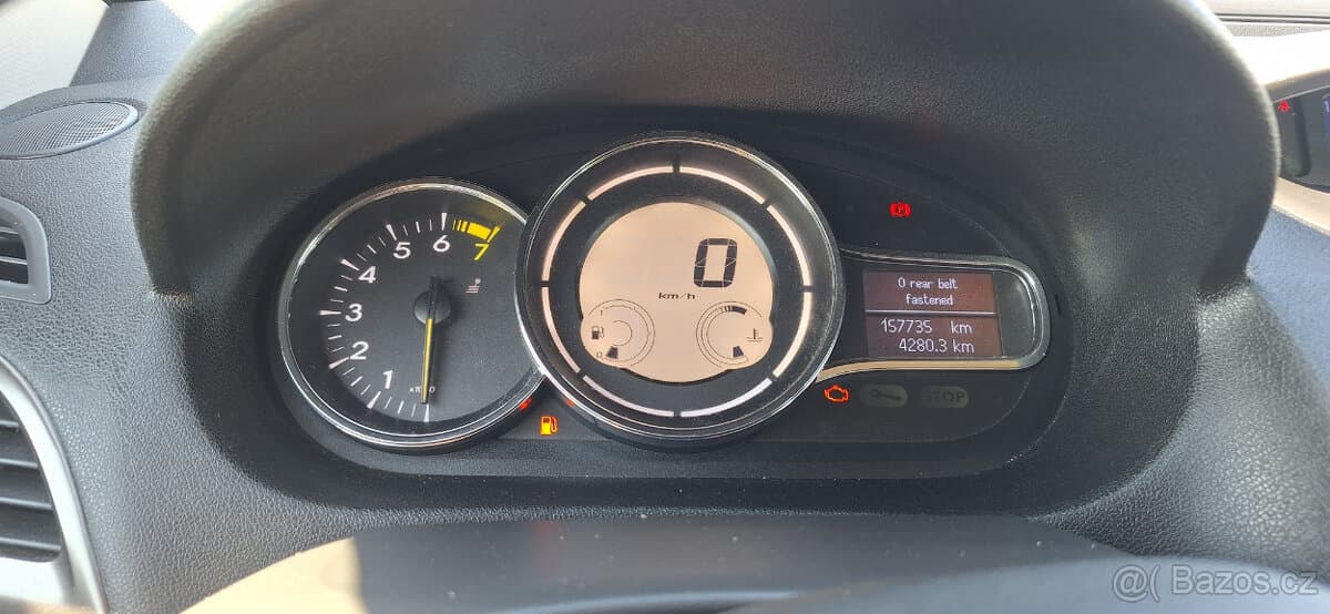2014 Renault MEGANE - 8