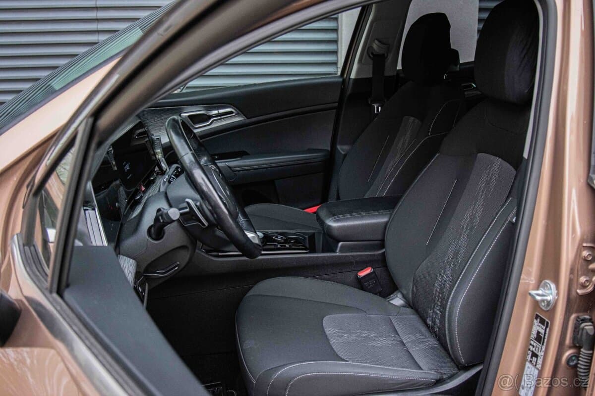 2023 Kia SPORTAGE - 8