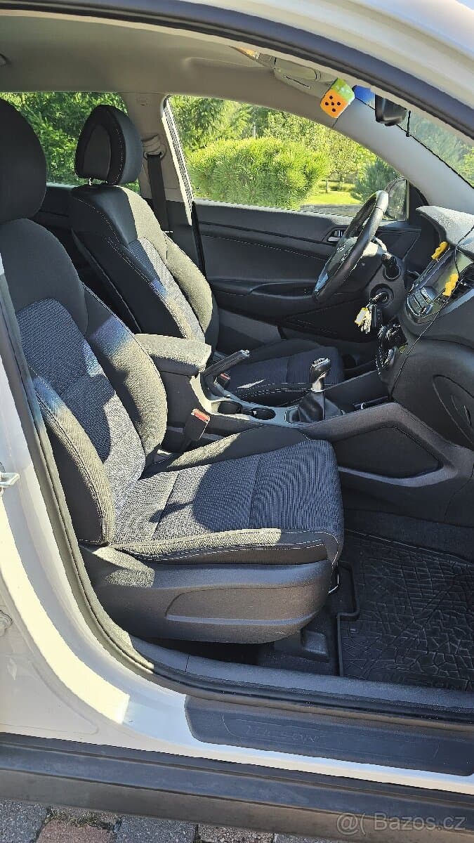 2017 Hyundai TUCSON - 8