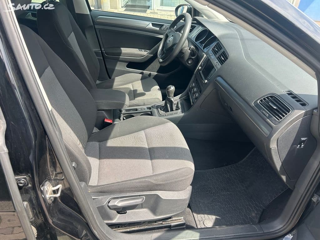2015 Volkswagen GOLF - 8