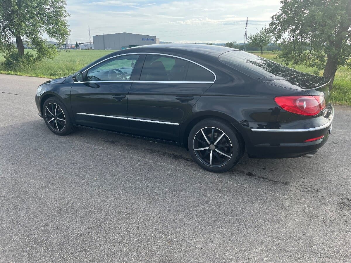2010 Volkswagen PASSAT CC - 8