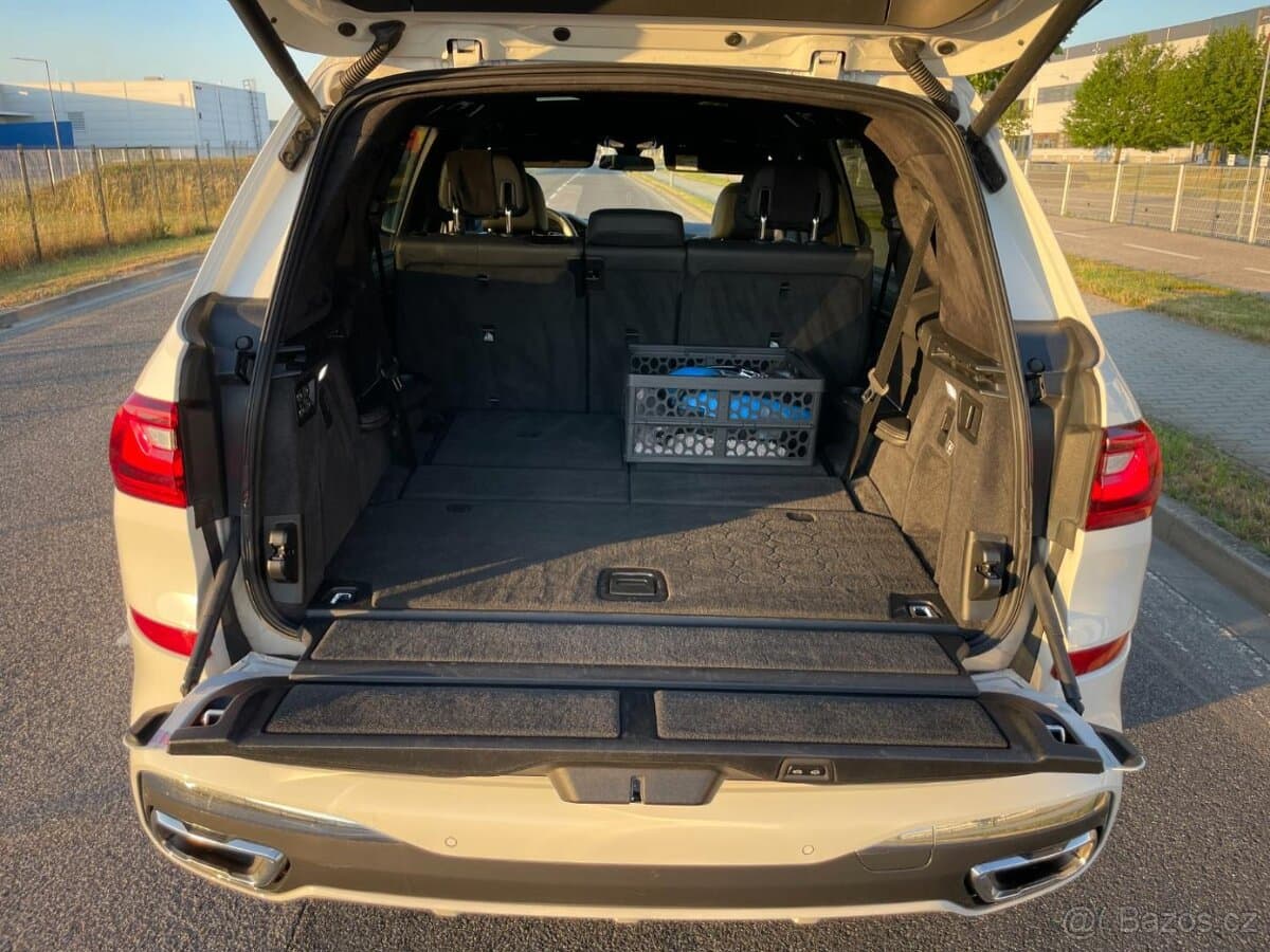 2019 BMW X7 - 8