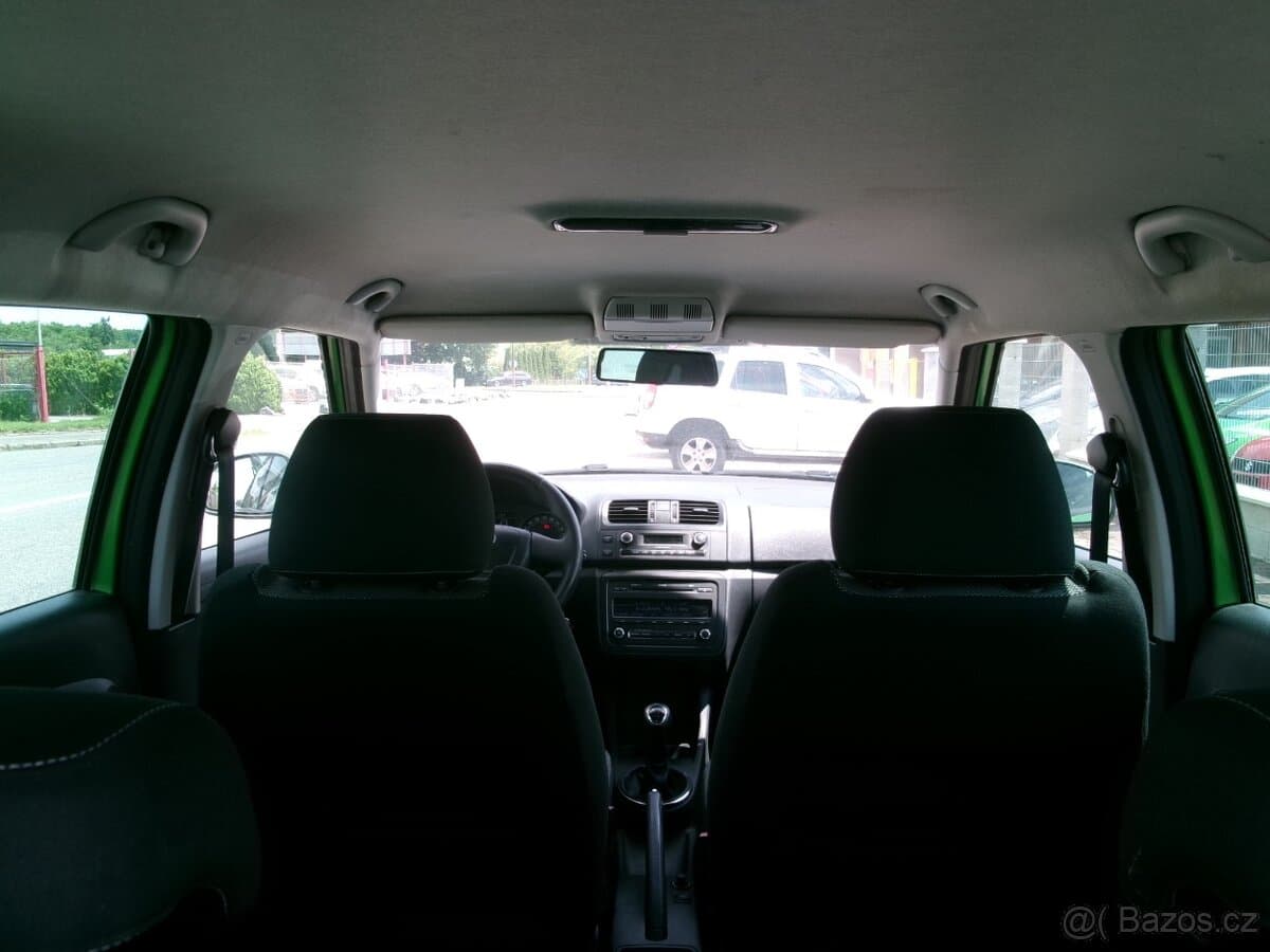 2010 Škoda FABIA - 8