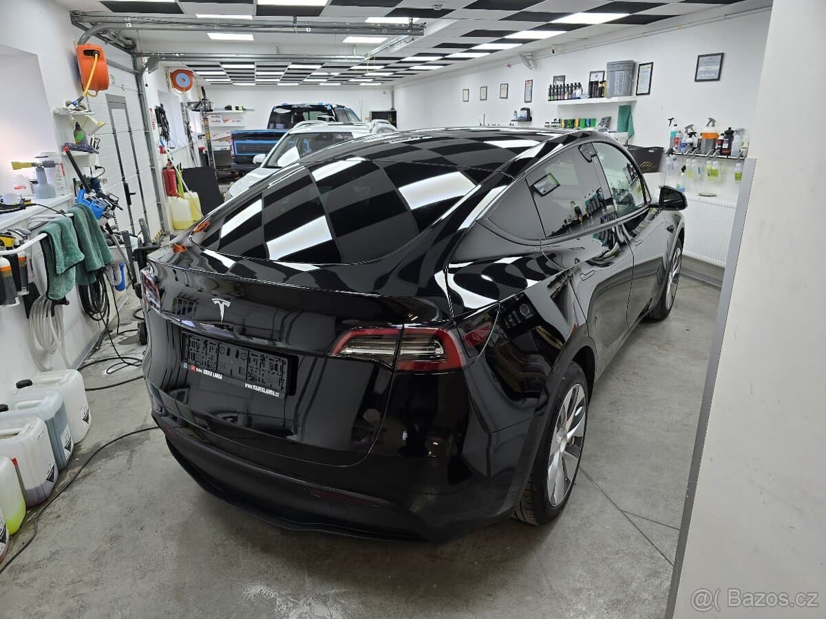 2022 Tesla MODEL Y - 8