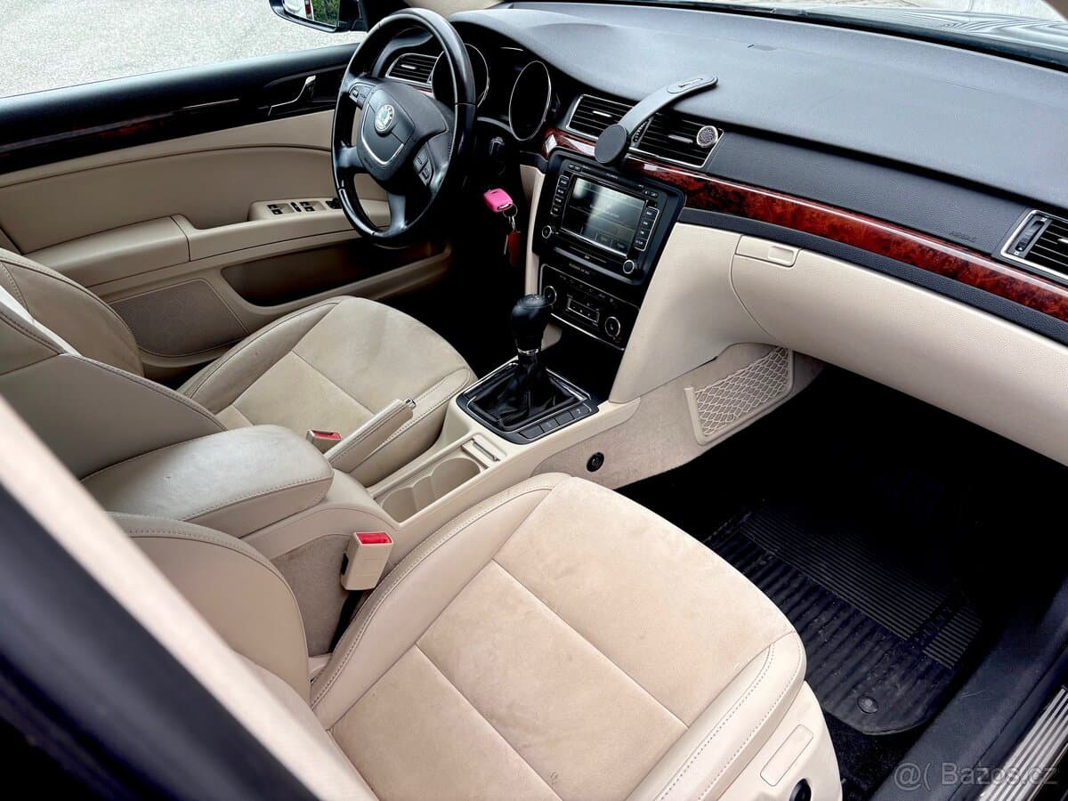 2012 Škoda SUPERB - 8