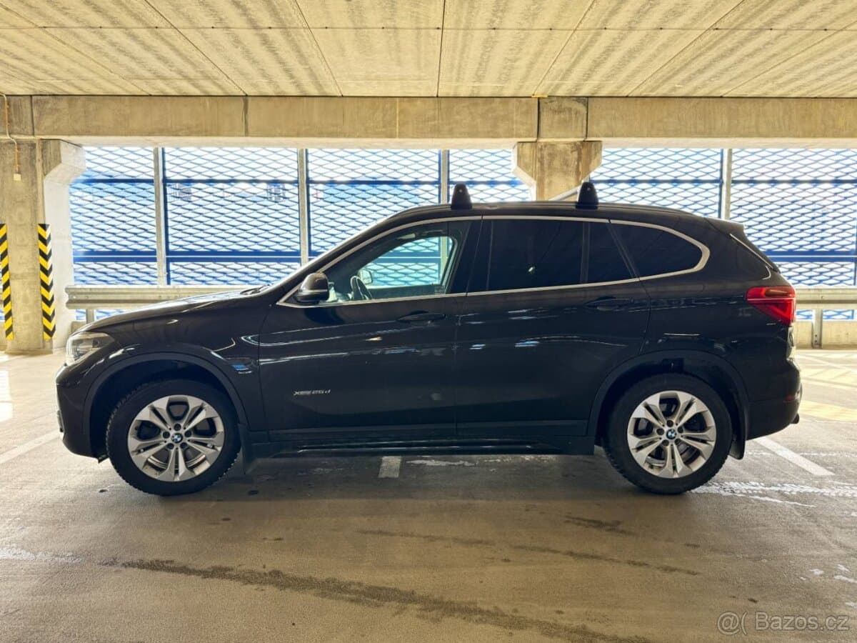 2015 BMW X1 - 8