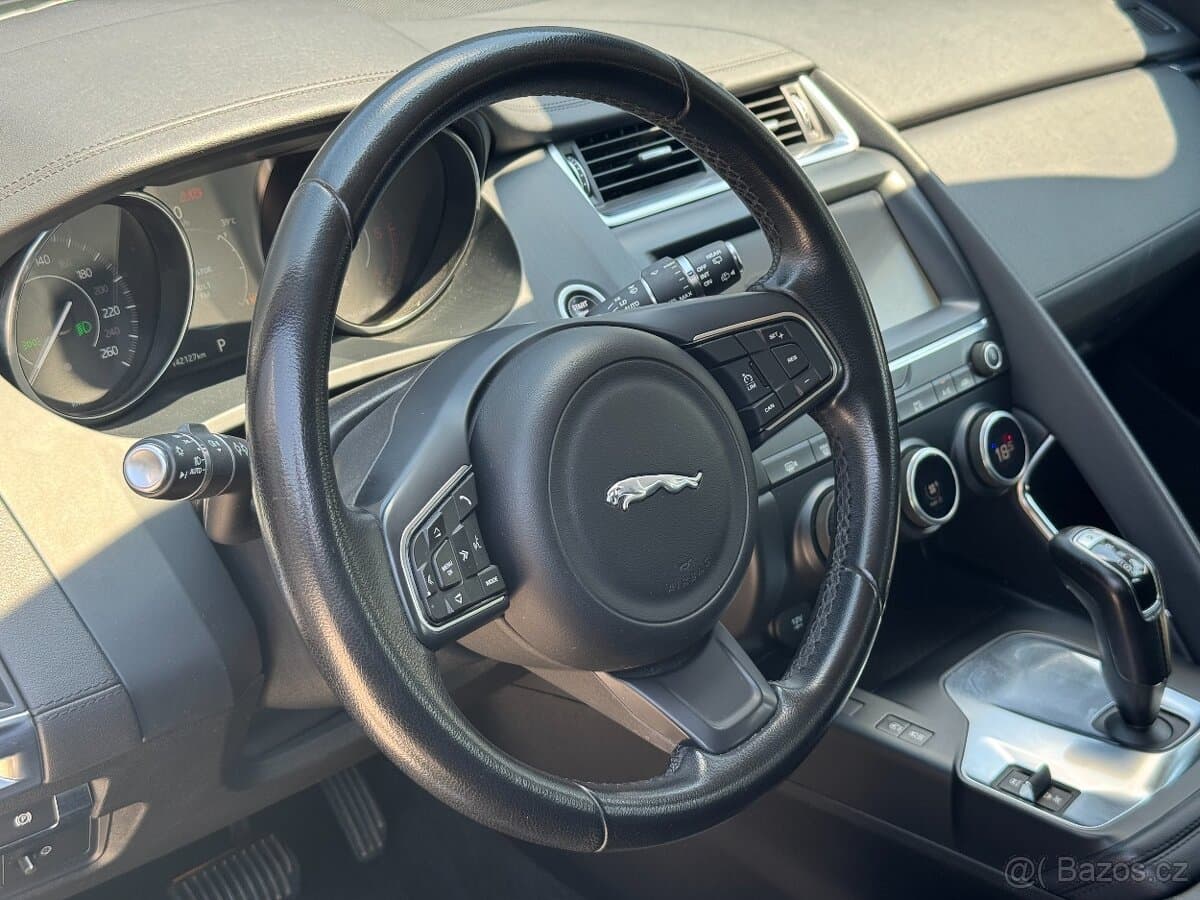 2018 Jaguar E-PACE - 8