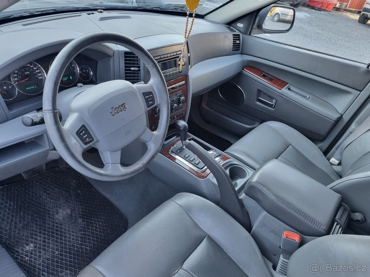 2008 Jeep CHEROKEE - 8