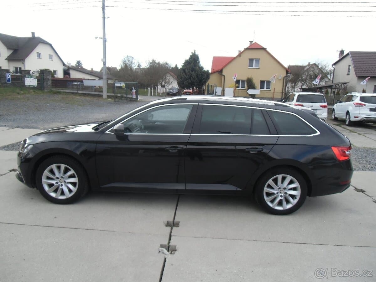 2021 Škoda SUPERB - 8