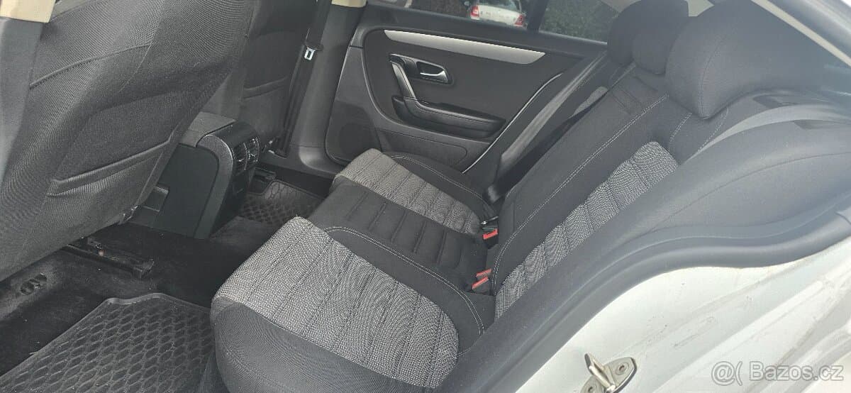2014 Volkswagen PASSAT CC - 8