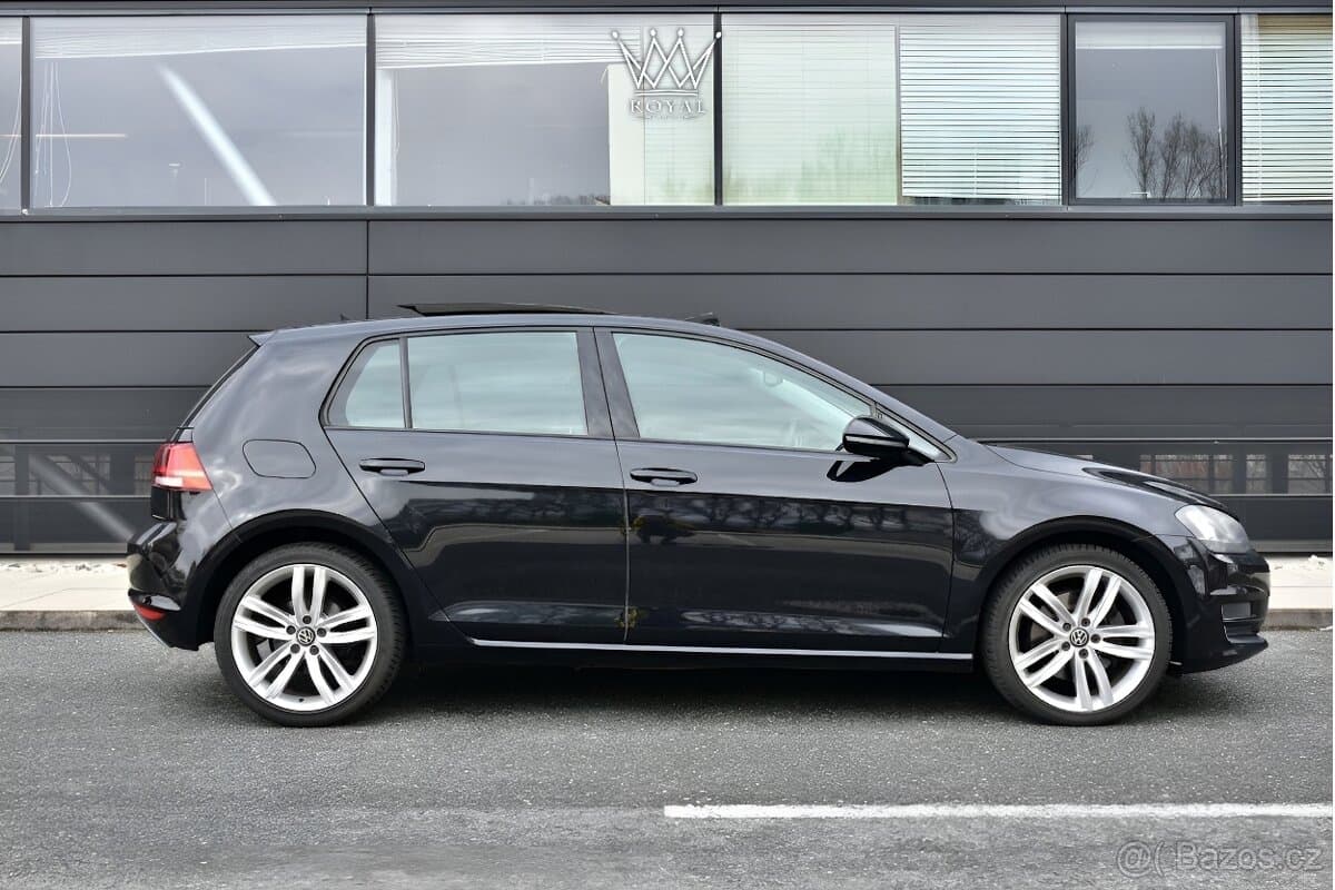 2013 Volkswagen GOLF - 8
