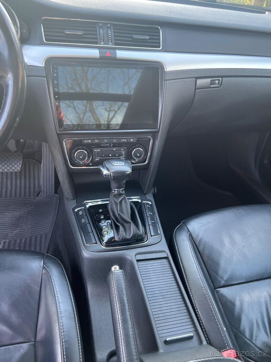 2011 Škoda SUPERB - 8