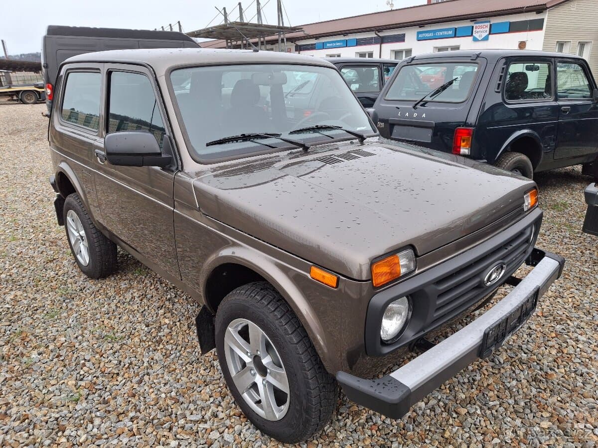 2025 Lada NIVA - 8