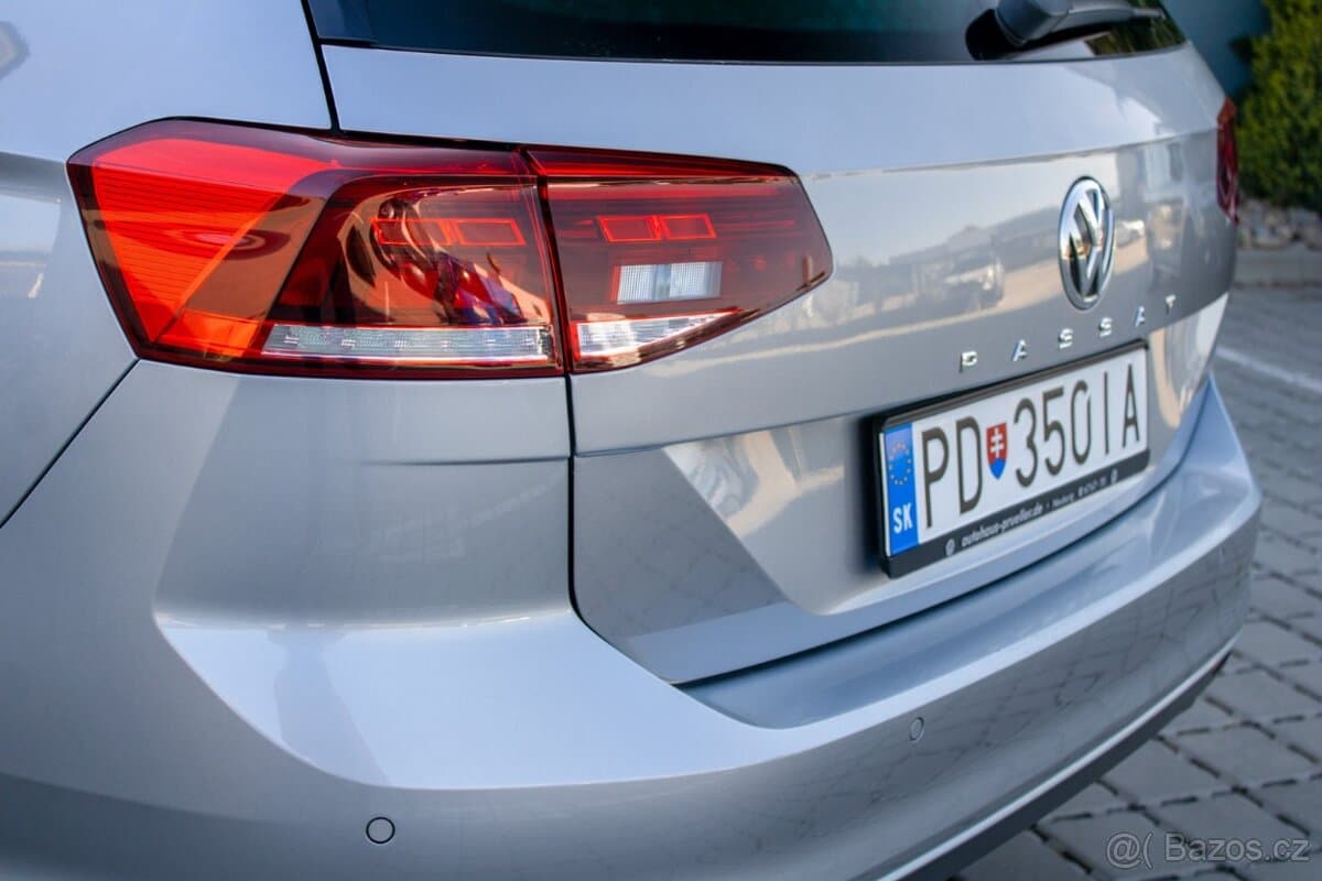 2020 Volkswagen PASSAT - 8
