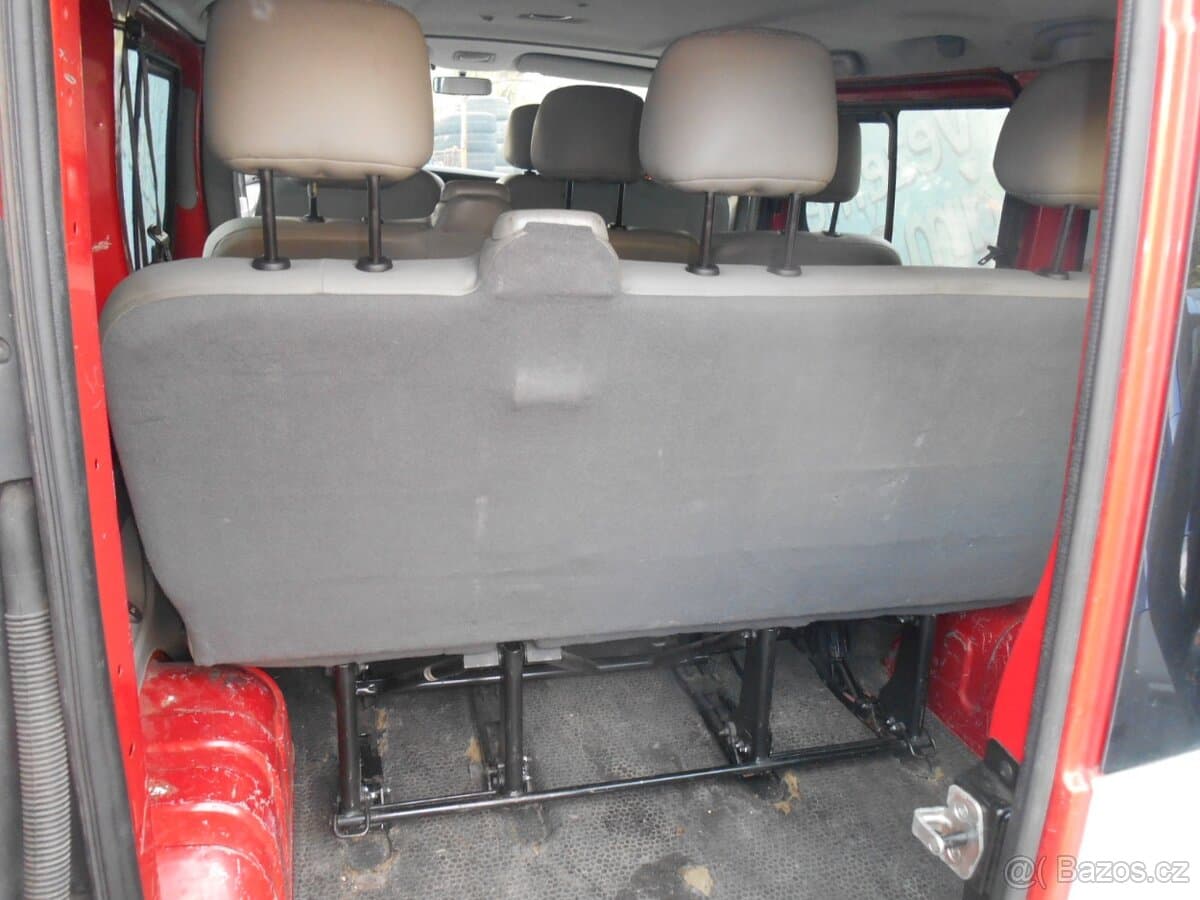 2008 Renault TRAFIC - 8