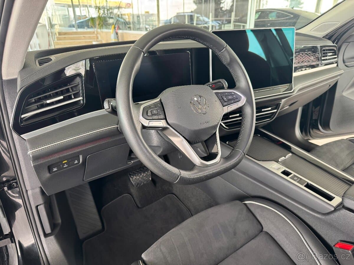 2024 Volkswagen PASSAT - 8