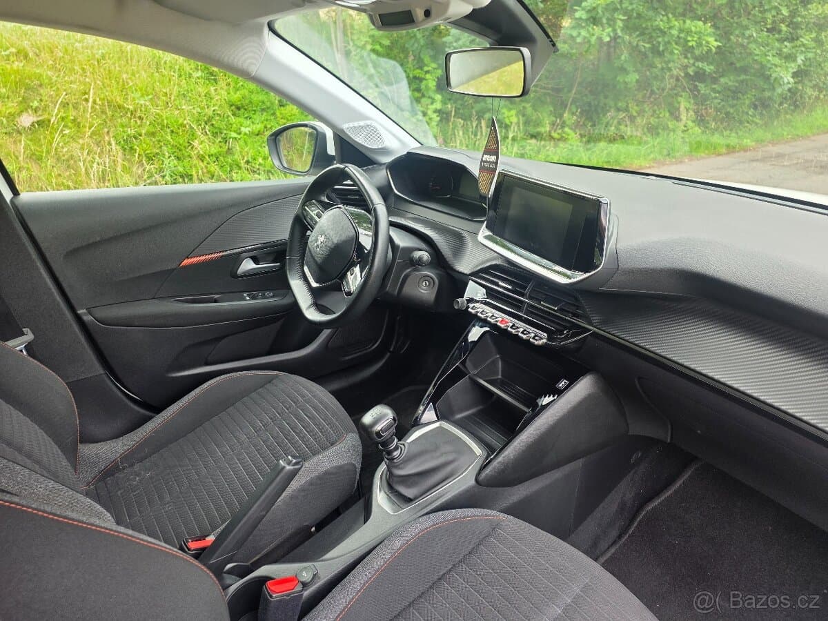 2020 Peugeot 208 - 8