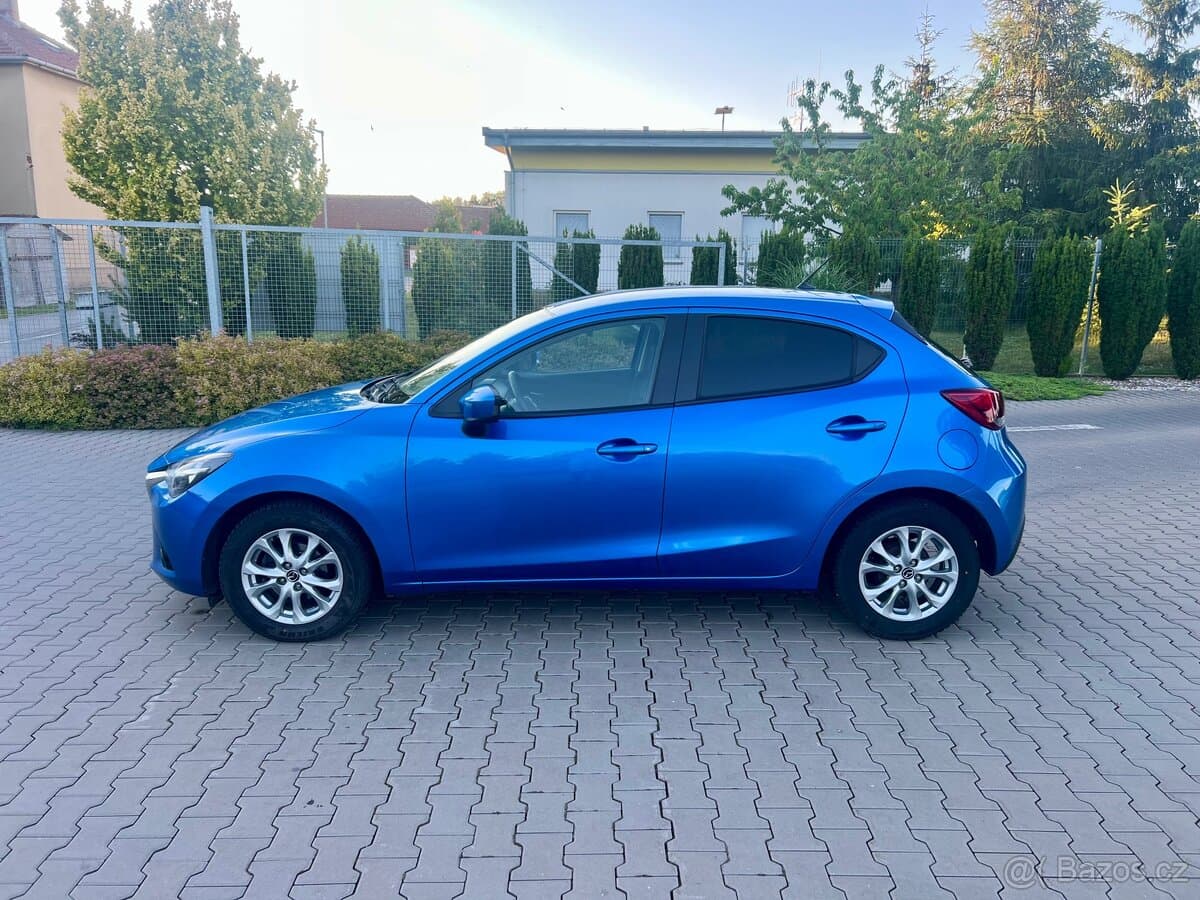2015 Mazda 2 - 8