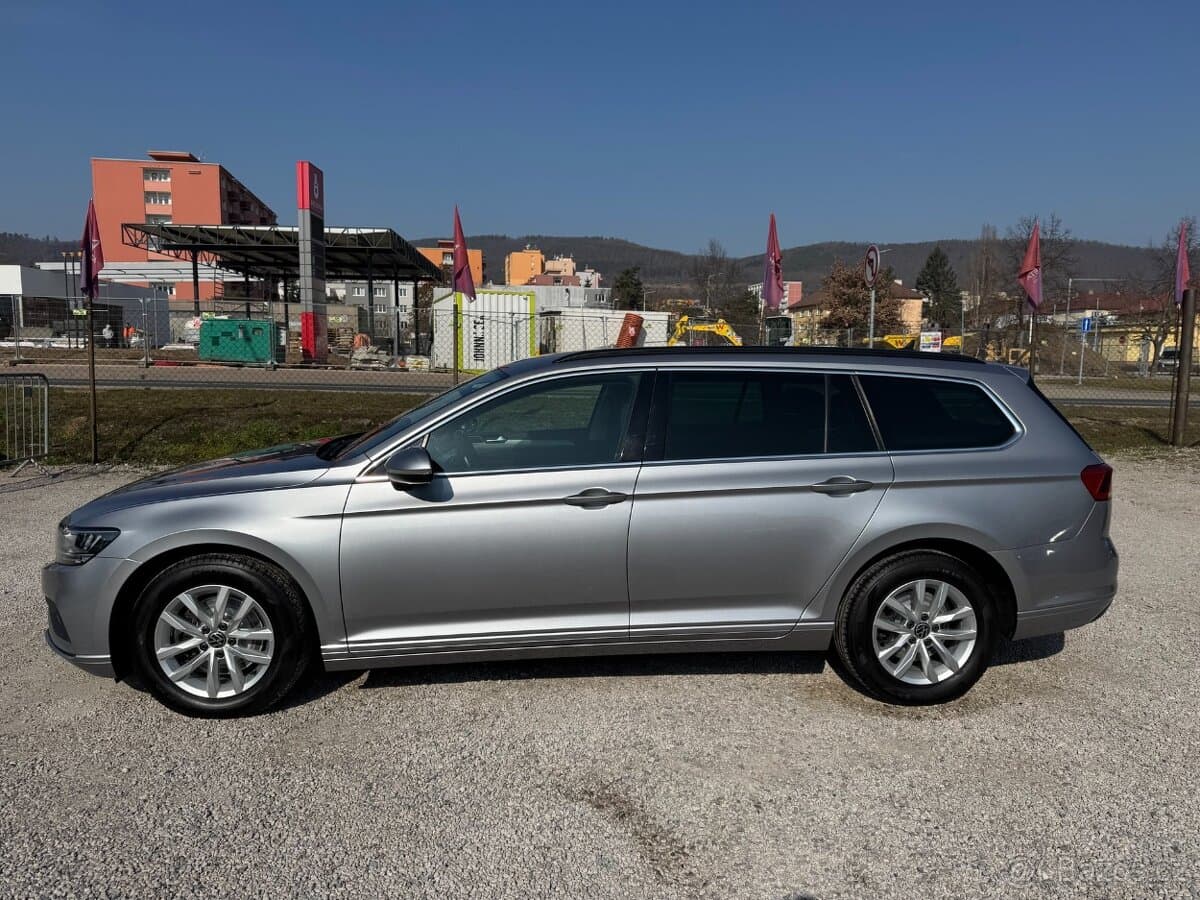 2021 Volkswagen PASSAT - 8