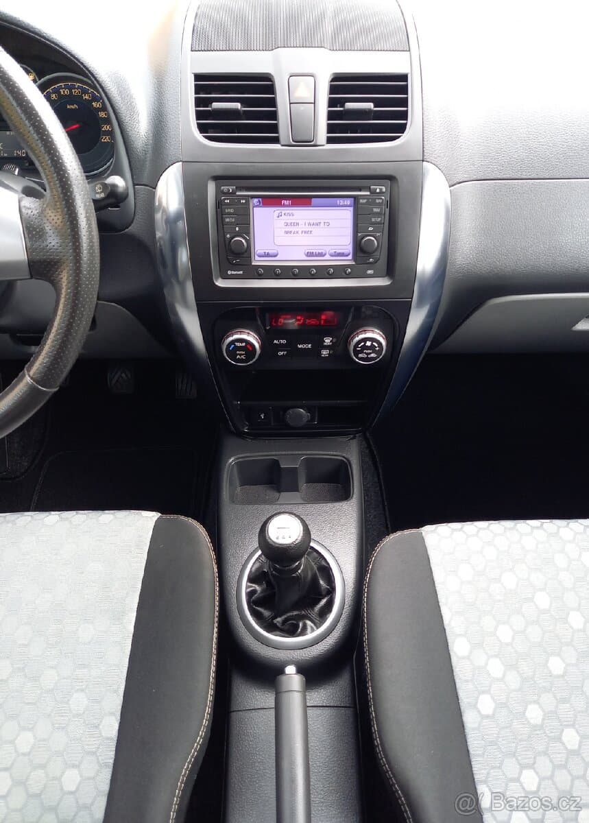 2013 Suzuki SX4 - 8