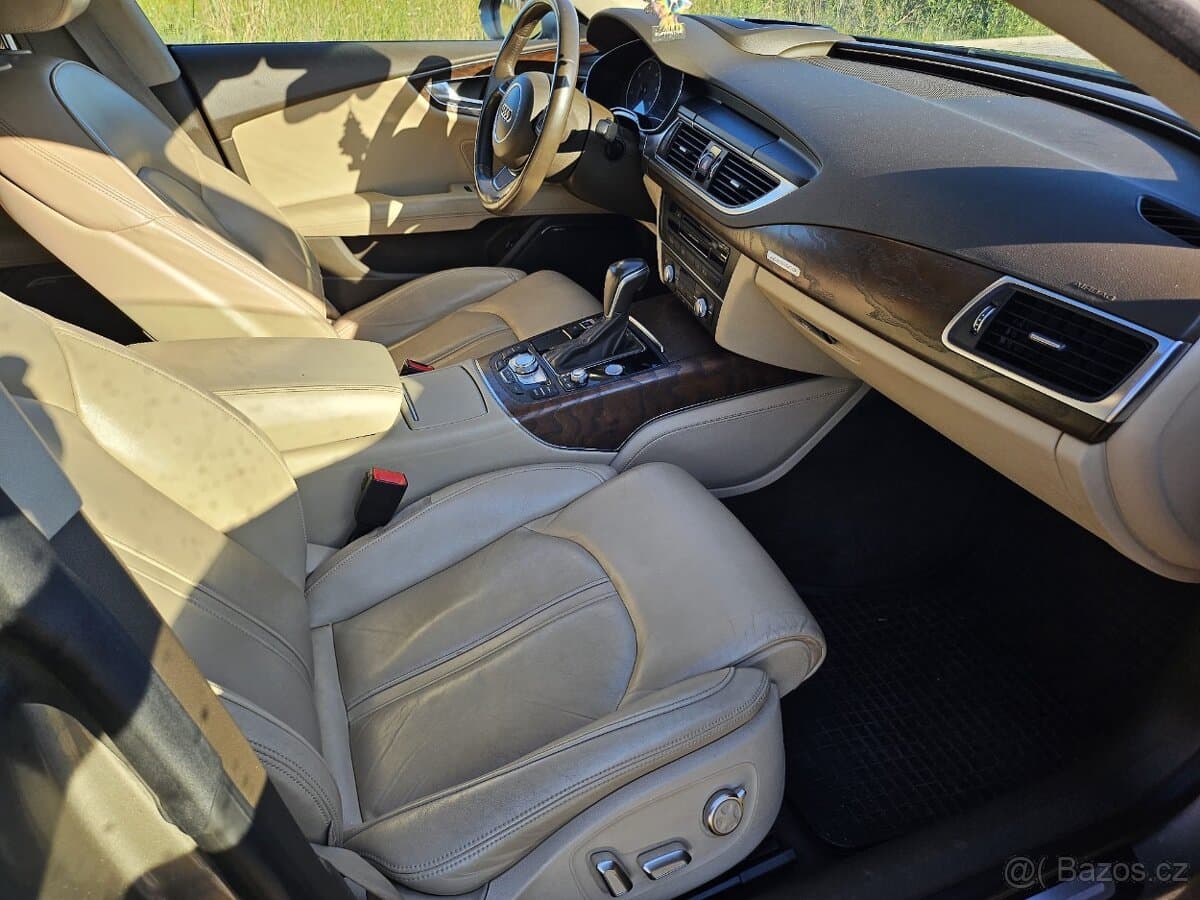 Audi A7 - 8