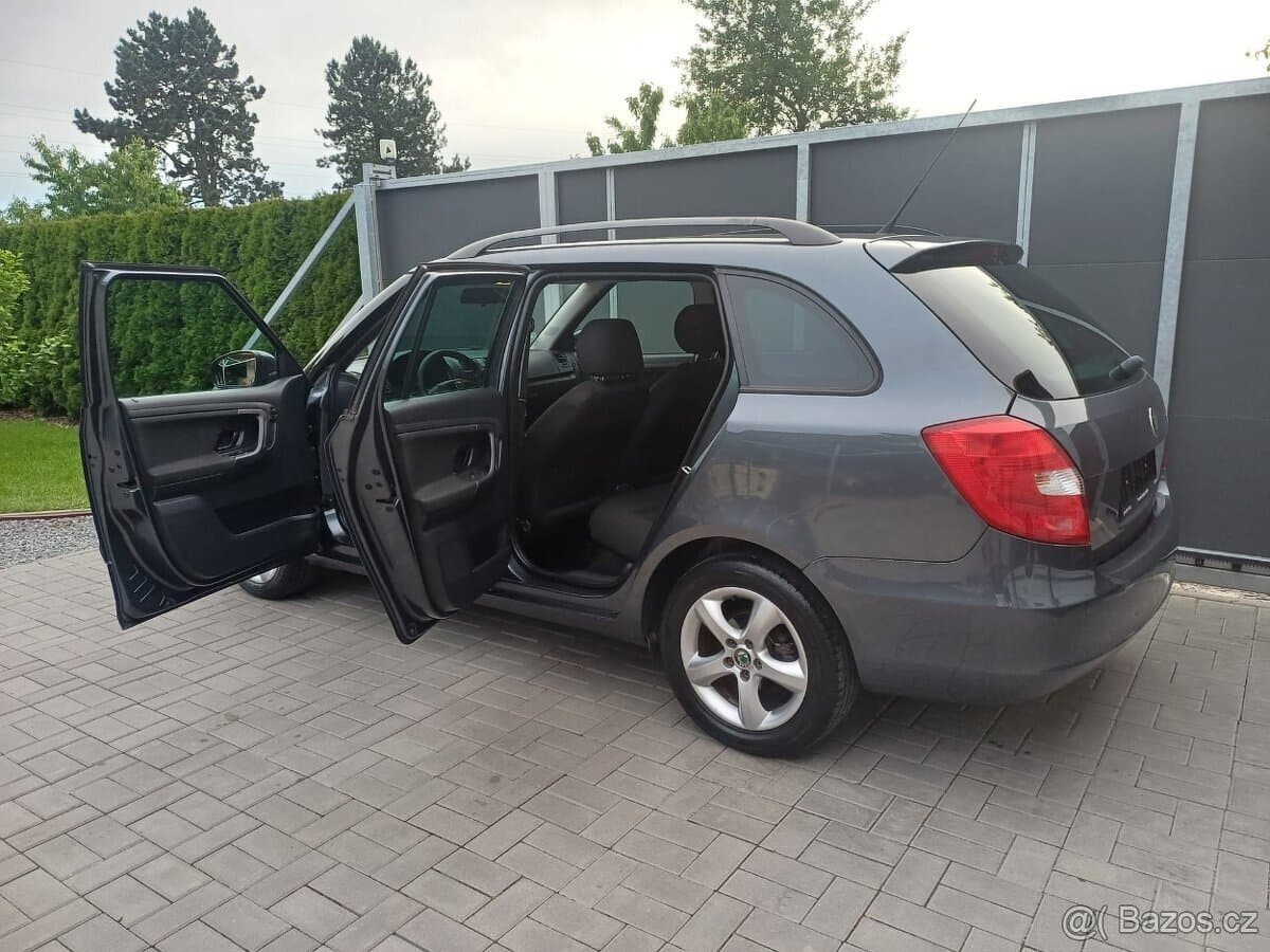 2011 Škoda FABIA - 8