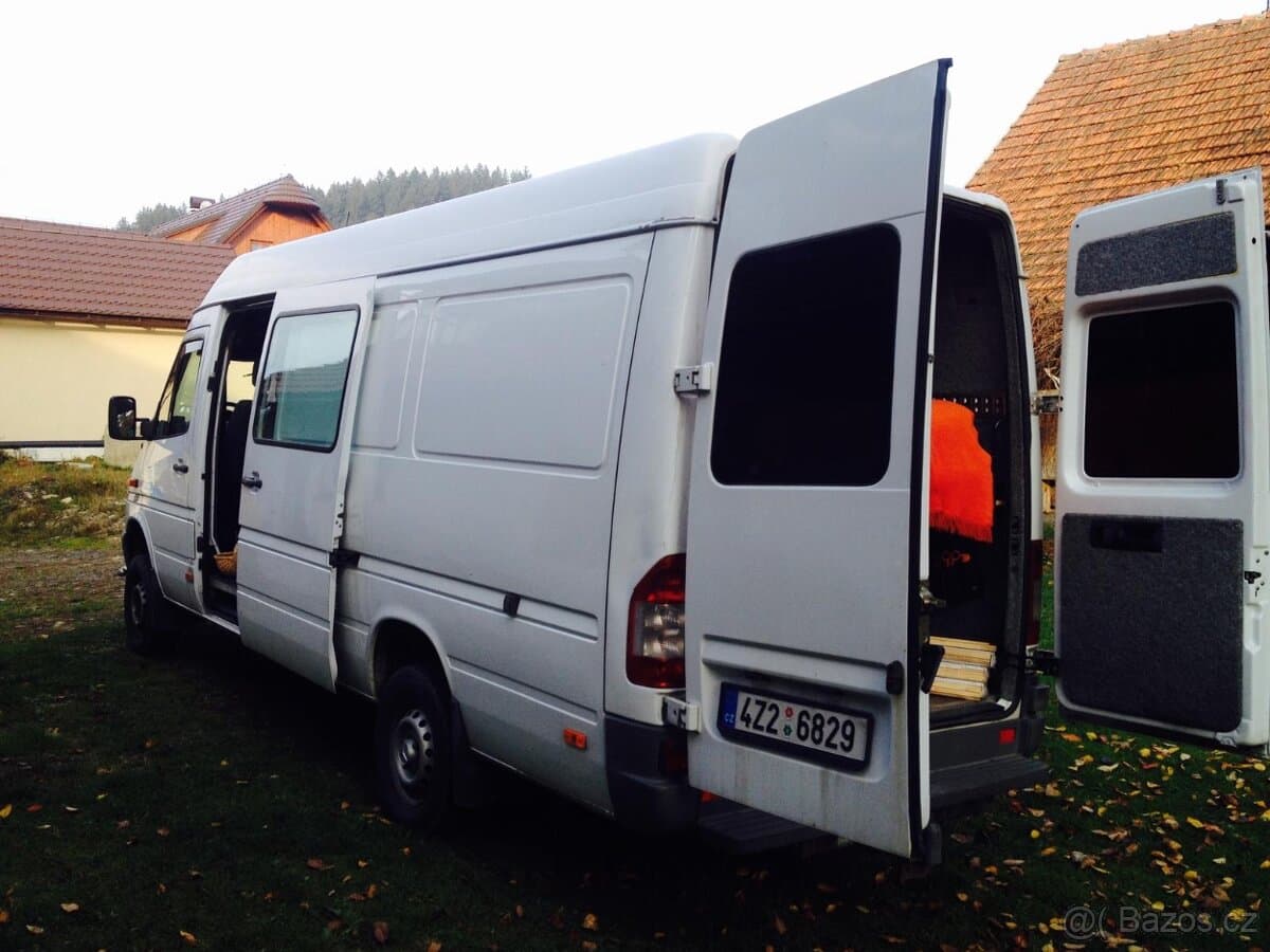 Mercedes-Benz SPRINTER - 8