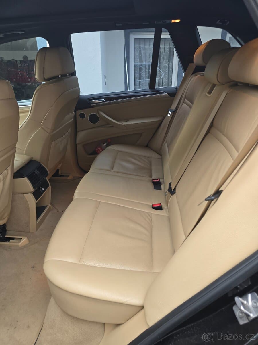 2010 BMW X5 - 8