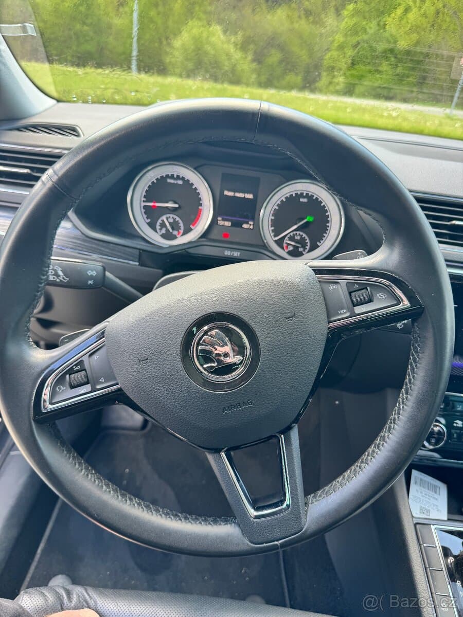 2020 Škoda SUPERB - 8