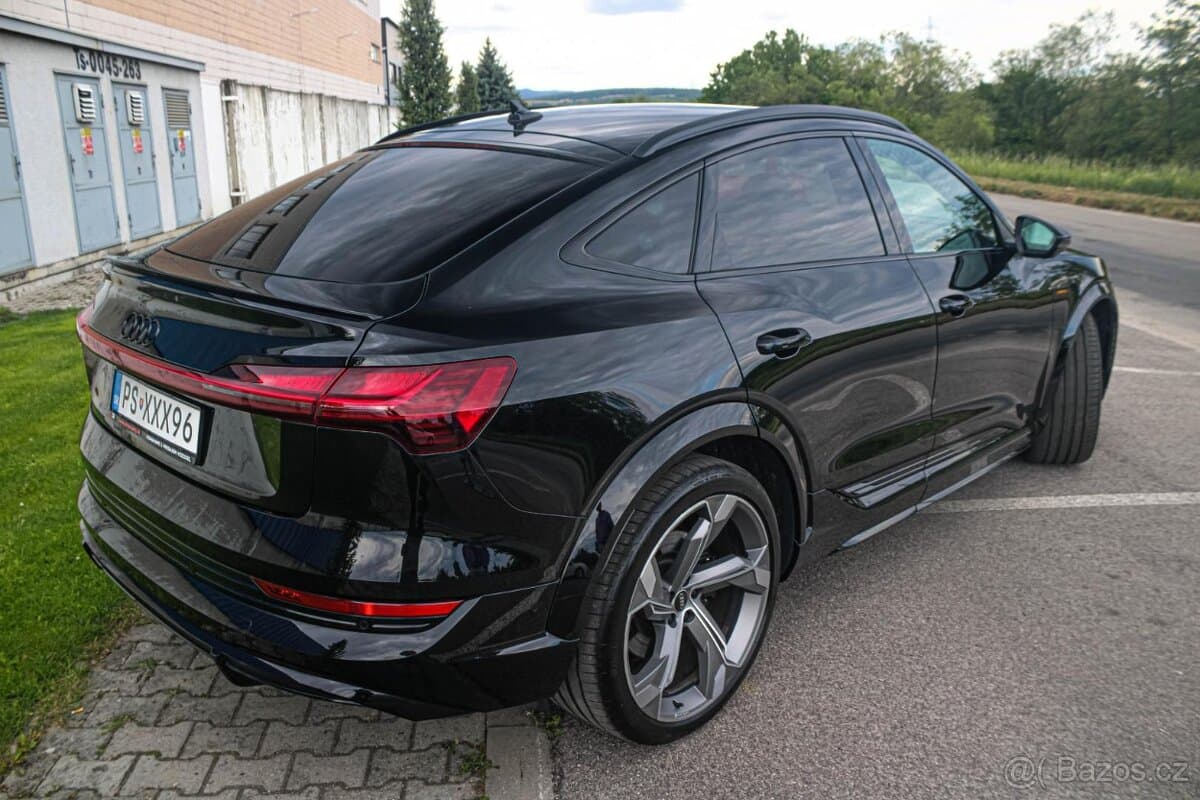 2022 Audi E-TRON - 8