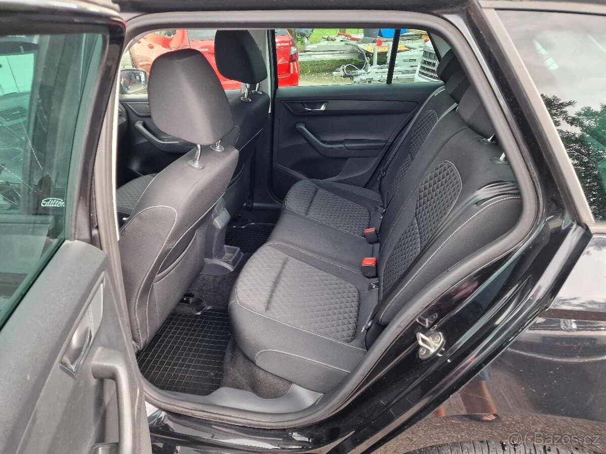 2015 Škoda FABIA - 8