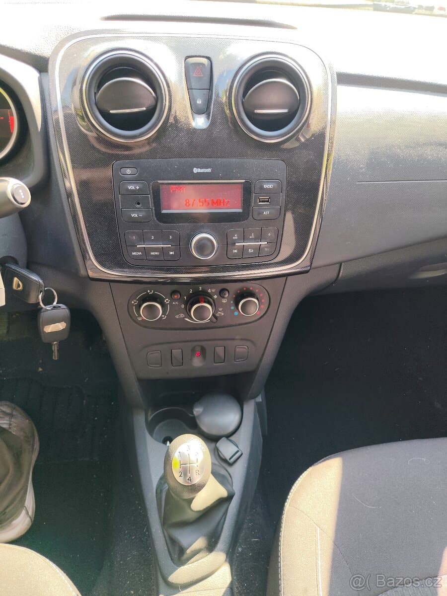 2019 Dacia LOGAN - 8