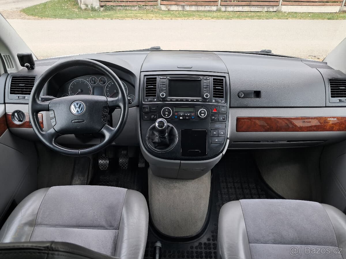 2006 Volkswagen MULTIVAN - 8