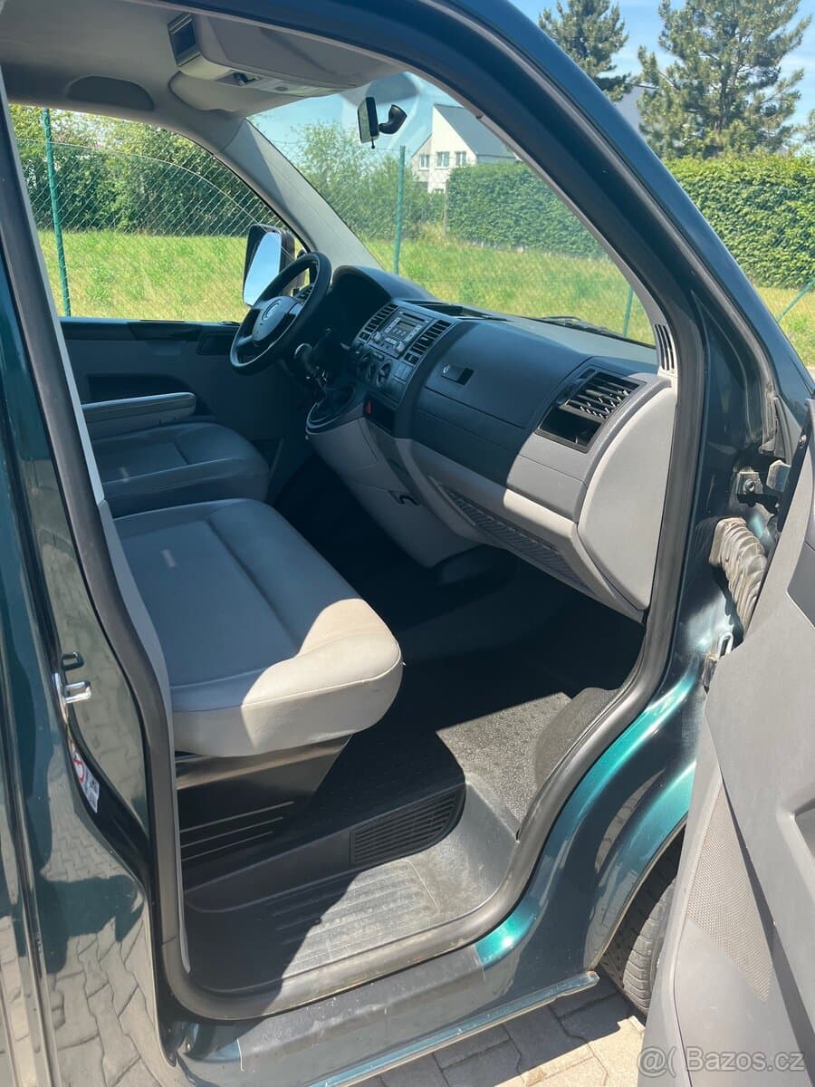 2010 Volkswagen TRANSPORTER - 8