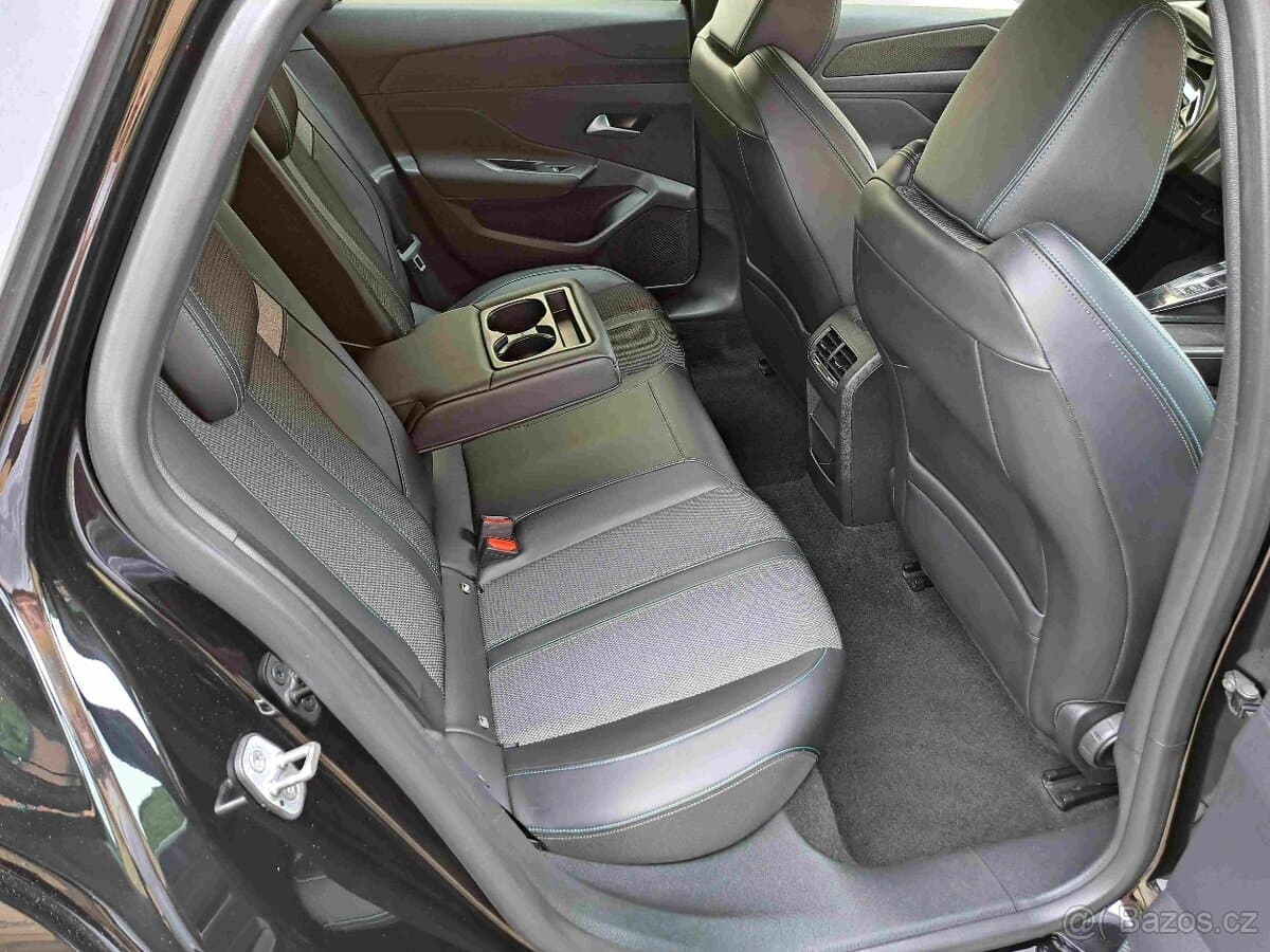 2022 Peugeot 308 - 8