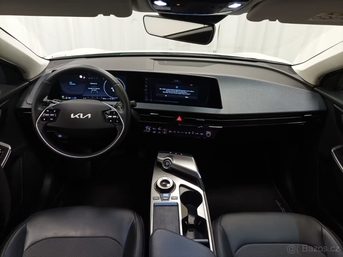 2022 Kia EV6 - 8