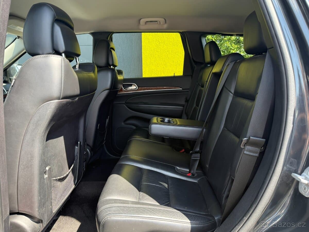 2011 Jeep CHEROKEE - 8