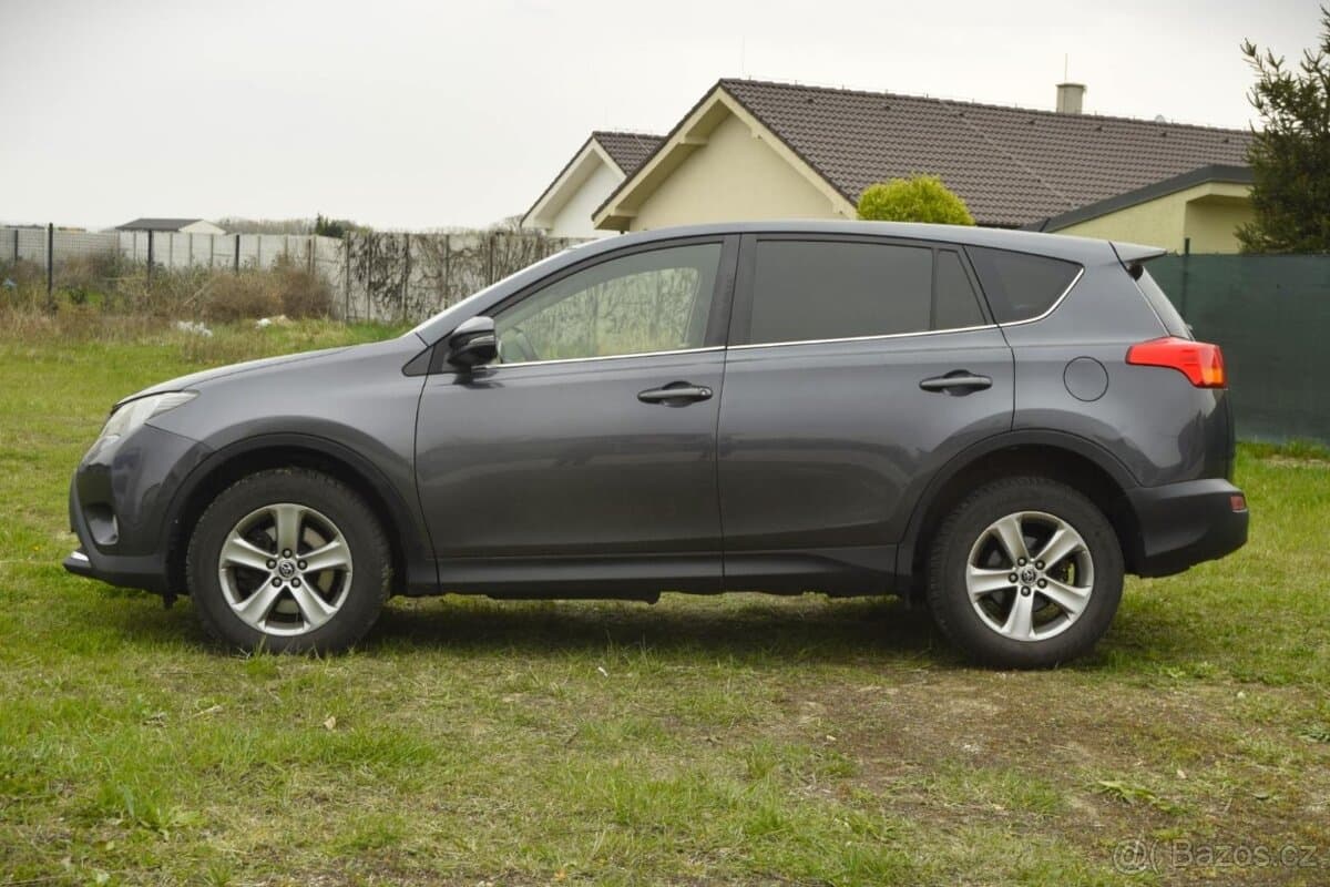 2014 Toyota RAV4 - 8