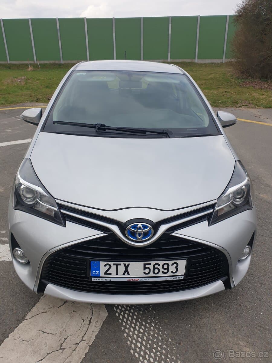 2015 Toyota YARIS - 8