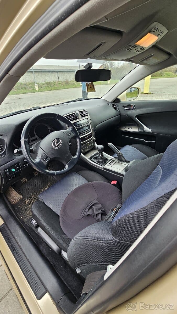 2008 Lexus IS - 8