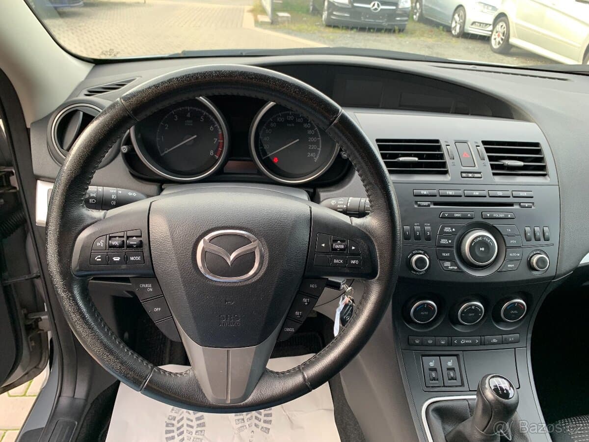 2013 Mazda 3 - 8