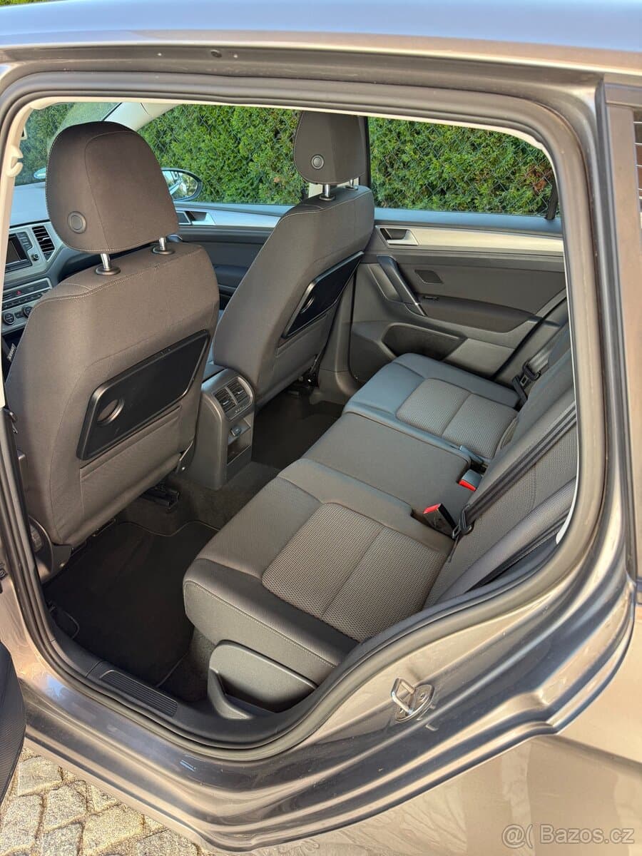 2015 Volkswagen GOLF - 8