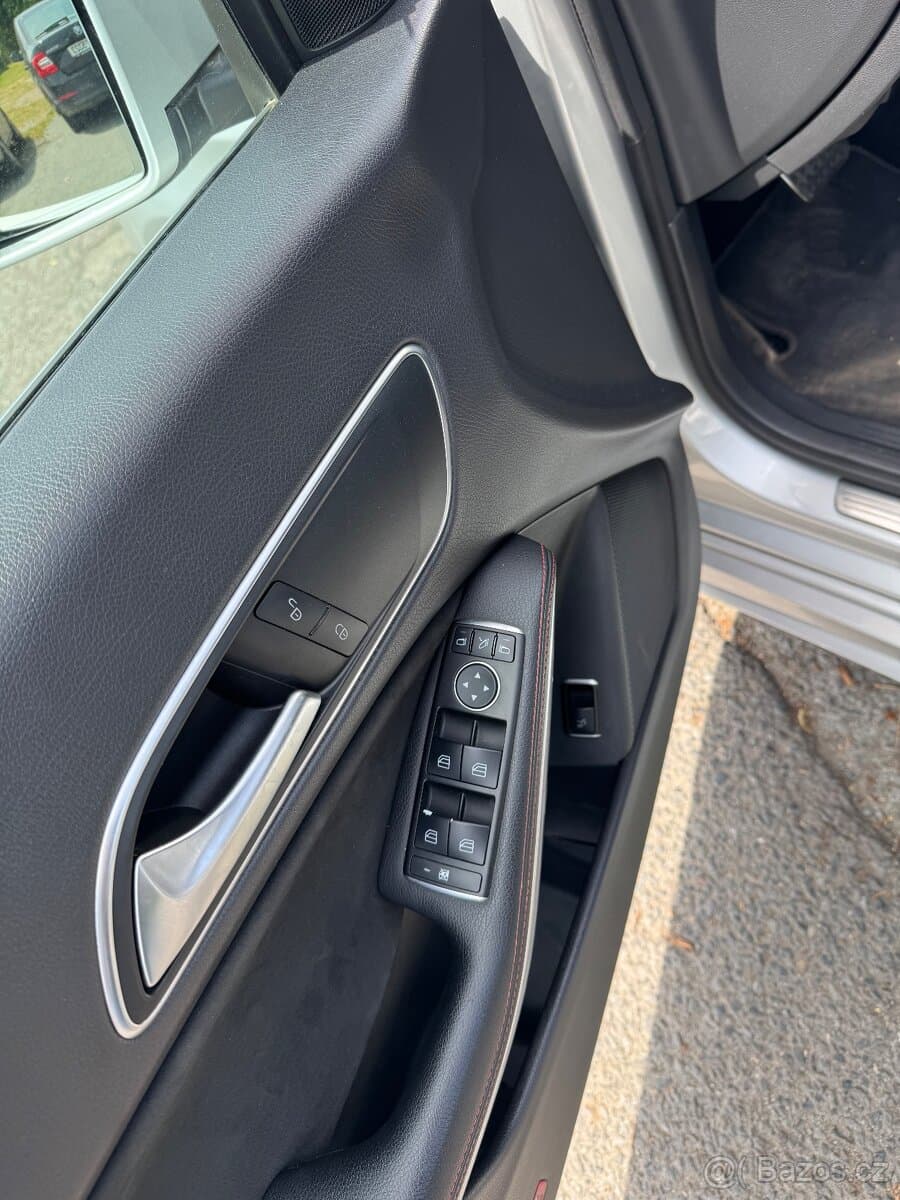 2015 Mercedes-Benz CLA - 8
