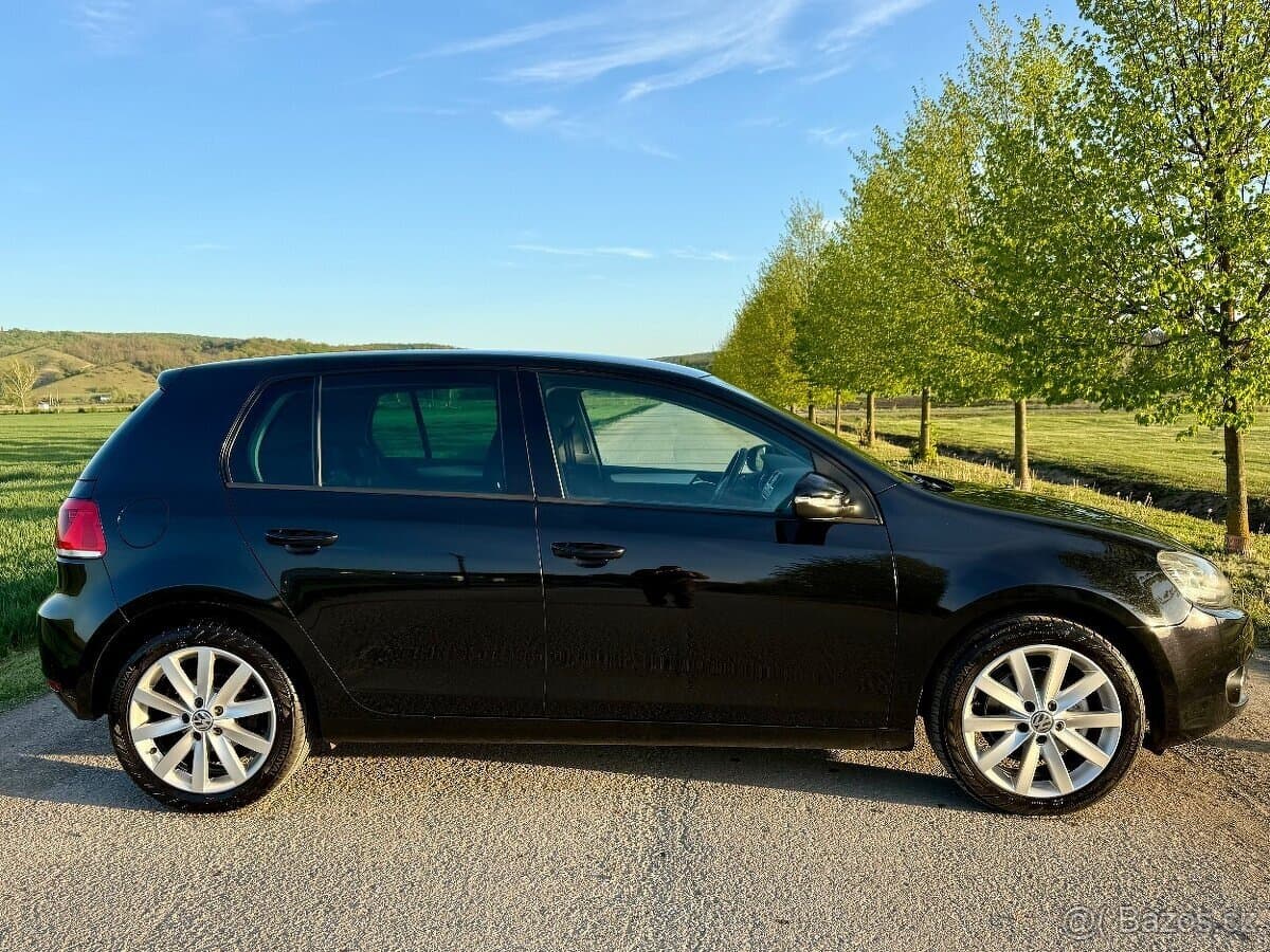 2011 Volkswagen GOLF - 8