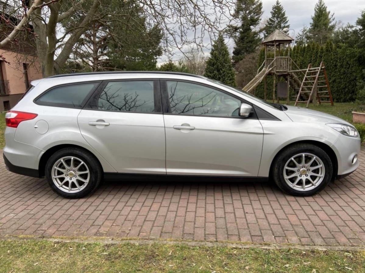 2011 Ford FOCUS - 8