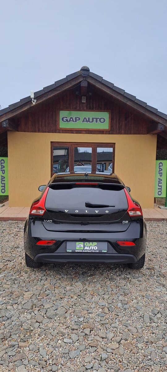 2015 Volvo V40 - 8