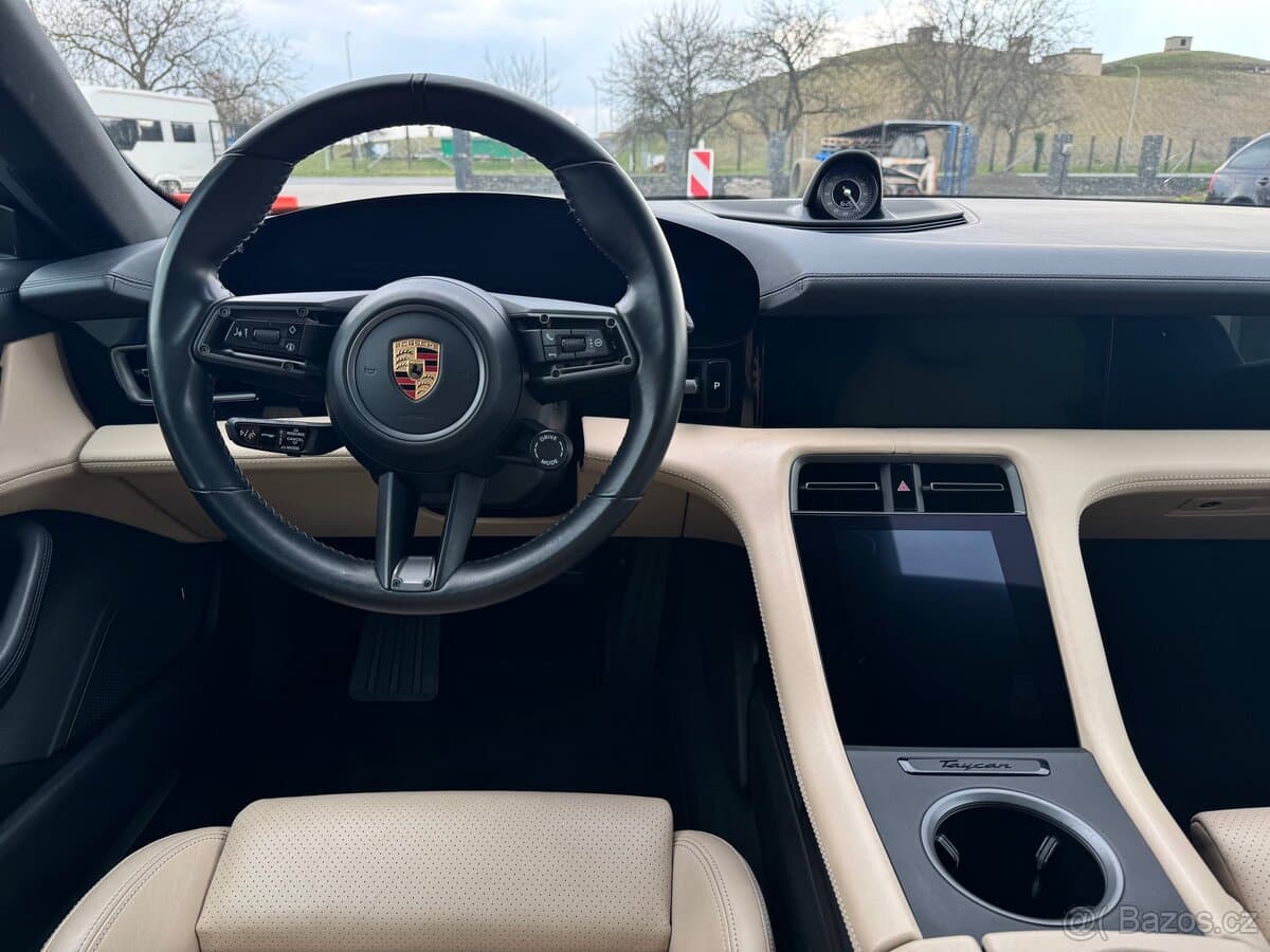 2021 Porsche TAYCAN - 8