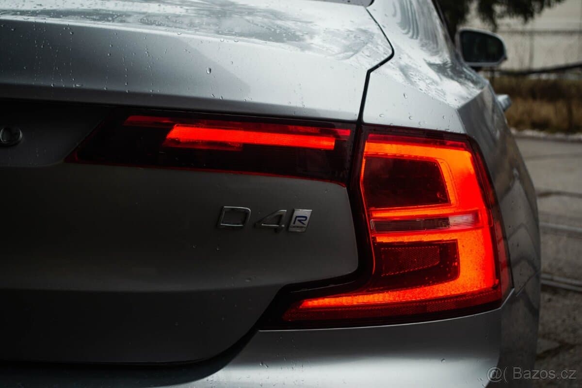 2017 Volvo S90 - 8