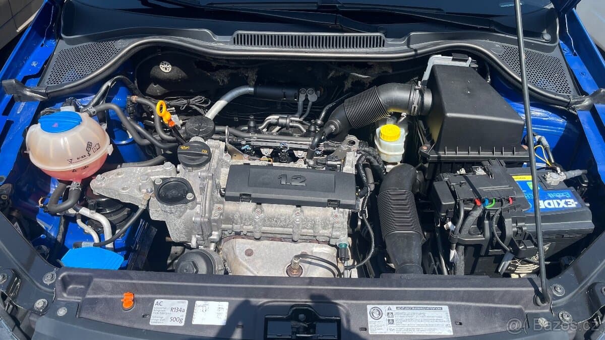 2012 Volkswagen POLO - 8