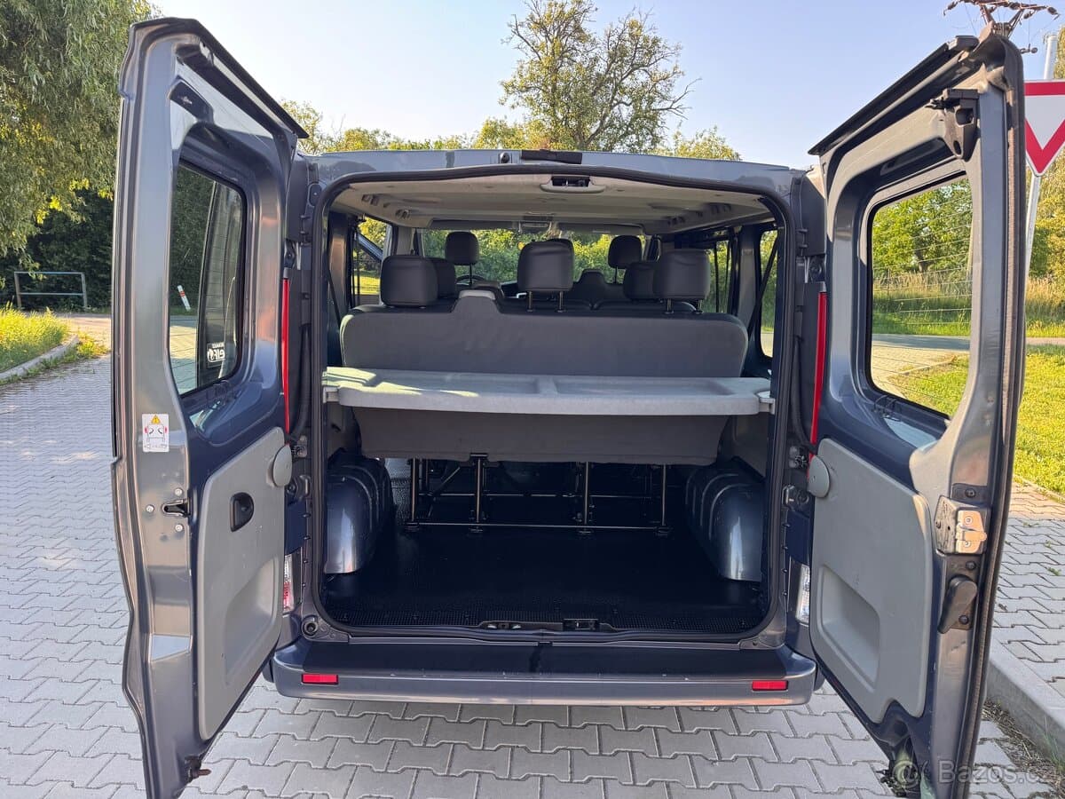 2012 Renault TRAFIC - 8